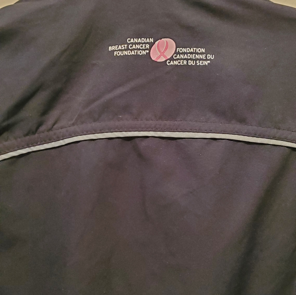 🌼3/25 Running Room Breast Cancer logo sz M